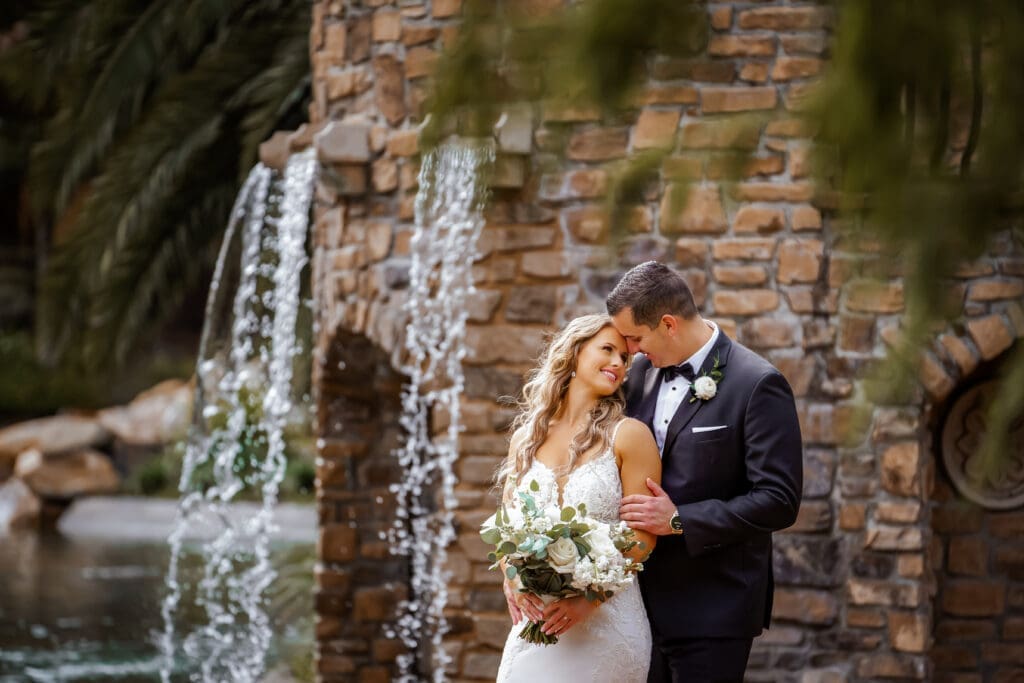 Bride and groom portraits at Parkland Country Club.